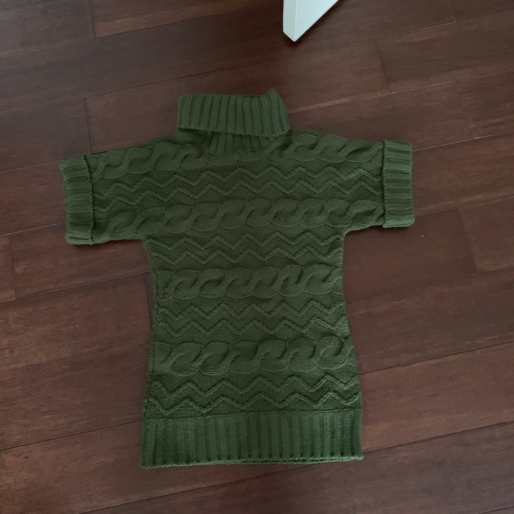 Knit turtleneck short sleeve